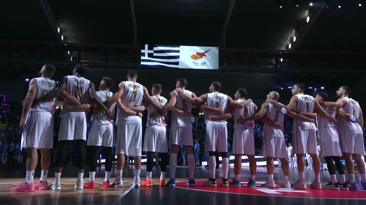 🇨🇾🤝🇬🇷 Greeks and Cypriots singing their national anthem together. #EuroBasket | #MakeYourMark