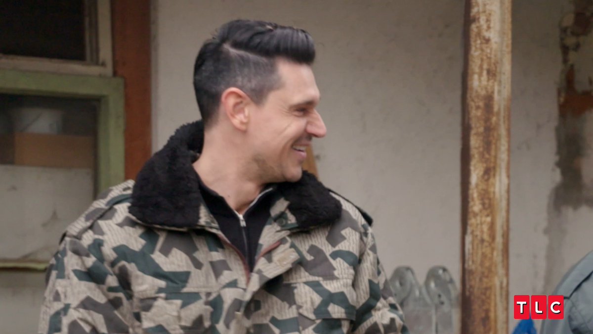 Is Darcey's outfit going to help her blend in while tracking boars? 🐗😆 Find out on #90DayFiance: Happily Ever After, Sundays at 8/7c.