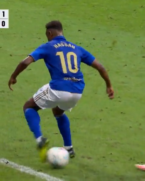 🎩✨ Fútbol de quilates, Real Oviedo. #RealOviedoRealSociedad | #LALIGAHighlights | #VUELVELALIGA