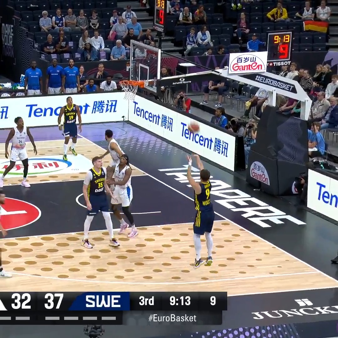 23 points from Pelle Larsson today His jump in confidence offensively this off-season is the big shift