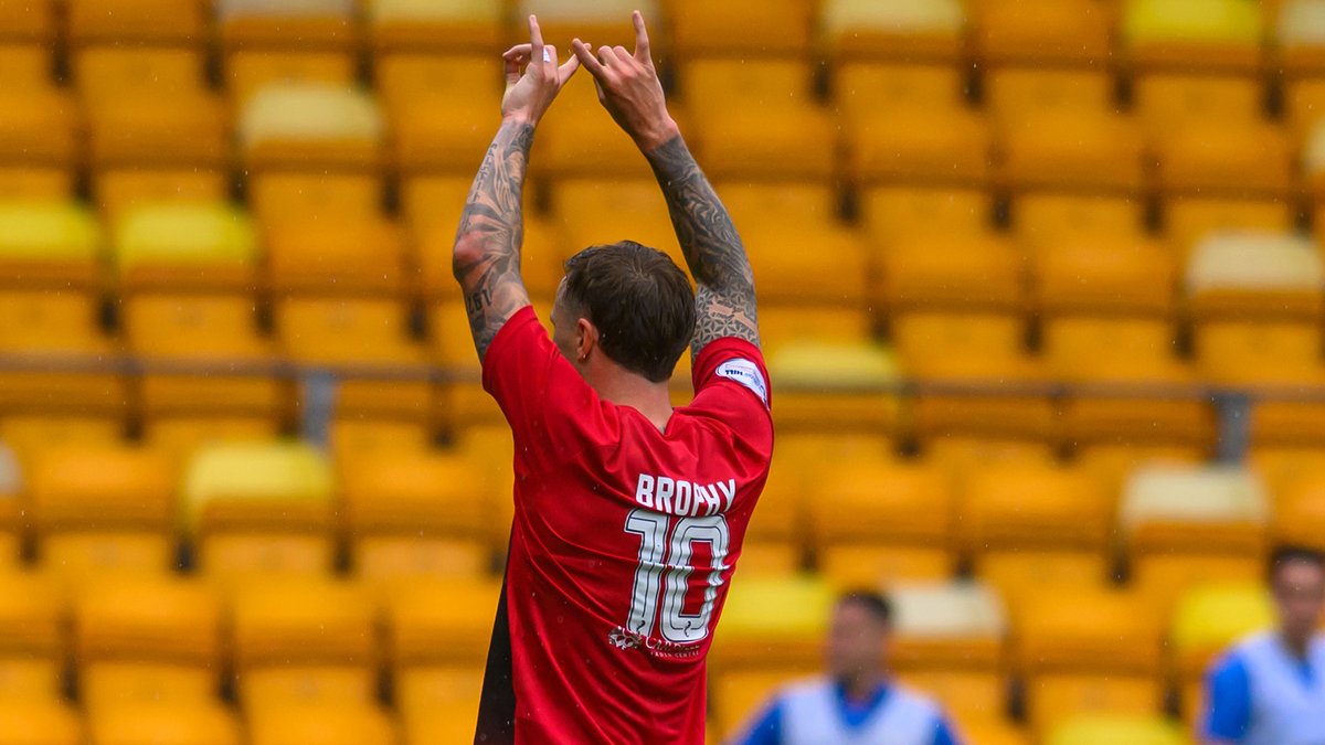 🚀 An early Goal of the Season contender from Eamonn Brophy.