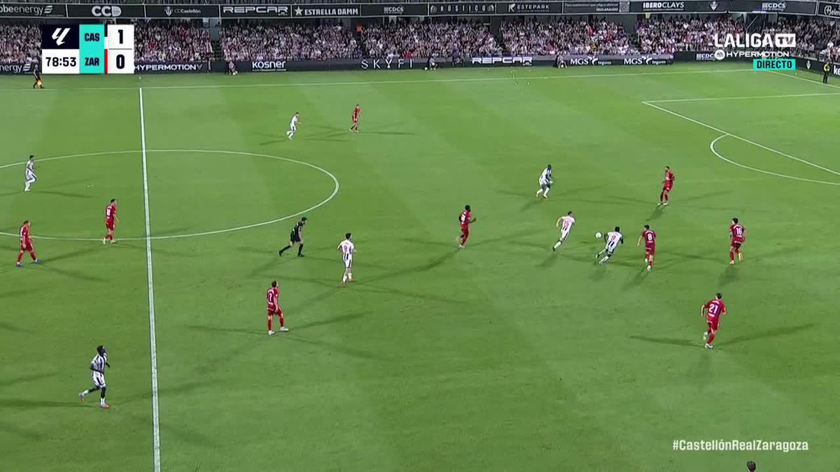¡VAYA MANO DE ADRIÁN RODRÍGUEZ! Real Zaragoza 😱 Impresionante parada para evitar el 2-0 del Castellón, ¡INCREÍBLE!