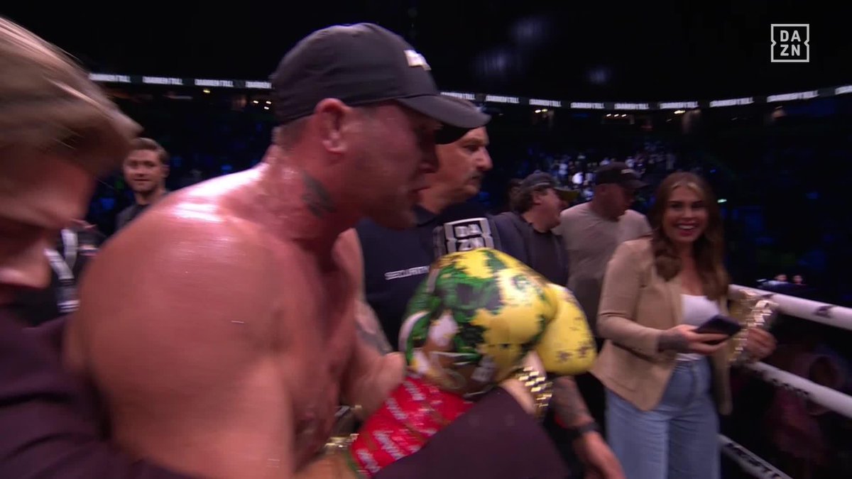 Darren Till calls out Carl Froch next! 😳 Would you like to see that next? #XSeries22 x Misfits Boxing