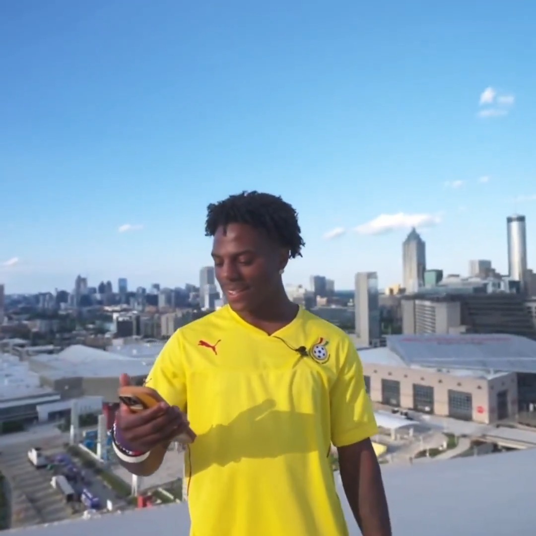 Live from the Mercedes-Benz Stadium roof... 👀 Speed⭐️