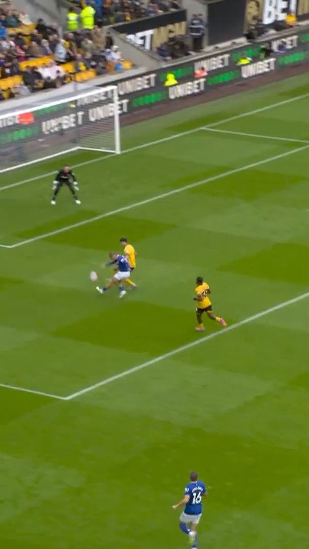 If you would've told me last season we'd have Jack Grealish feeding Dewsbury-Hall pinging one in 🚀 I would've thought I bloody wish thinking not a chance.