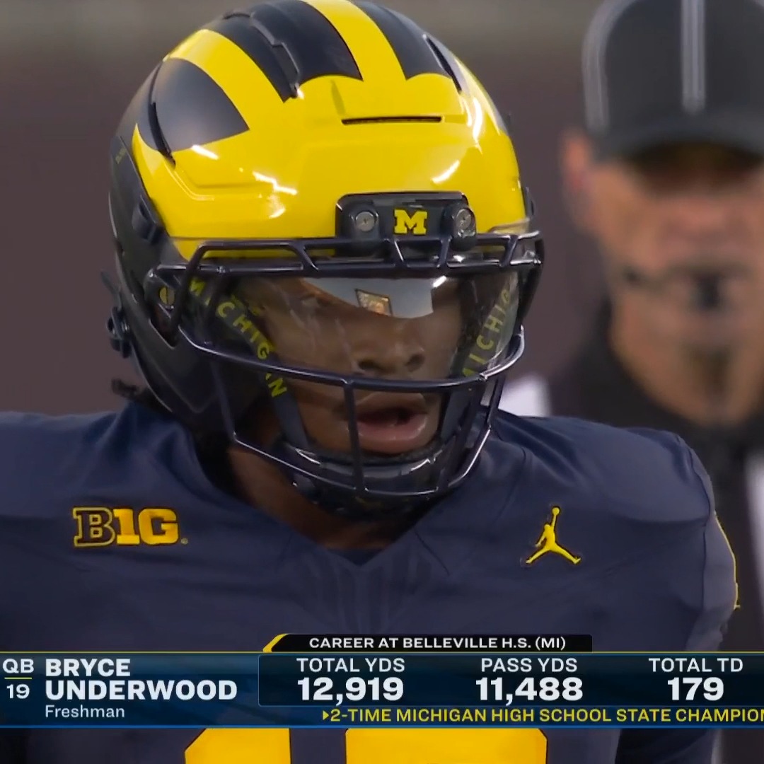 HOT start for the Wolverines! 💨 #B1GFootball