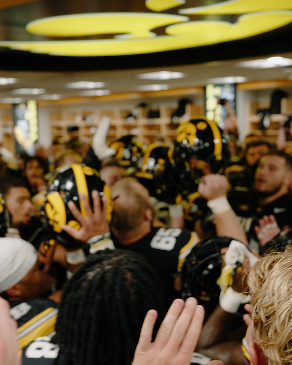 Cue the Fight Song 🎶 #Hawkeyes