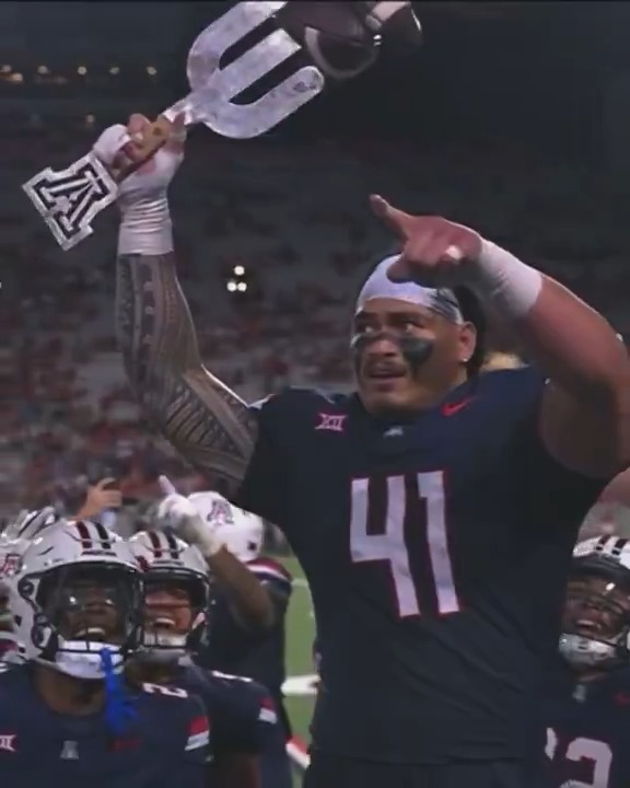 .Arizona Football's turnover sword is 🔥 Inside look at the Wildcats' cactus sword 🗡️🌵