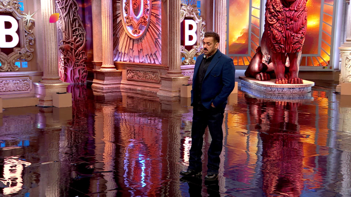 Salman ki ek khaas farmaaish pe Awez ne kholi gharwaalon ki pole pe pol! 🤣 Dekhiye #BiggBoss19, Mon-Sun raat 9 baje JioHotstar aur 10:30 baje ColorsTV par. #BB #BiggBoss #BB19 #BiggBoss19 Salman Khan Gaurav Khanna Awez Darbar Abhishek bajaj Nehal Chudasama Nagma Mirajkar 🍓 Baseer Ali Tanya Mittal Ashnoor Kaur Syed Zeeshan Quadri Kunickaa Sadanand #NataliaJanoszek #PranitMore The MriDul #NeelamGiri Farrhana Bhatt Amaal Mallik