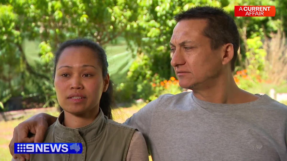 Dezi Freeman's wife is urging the fugitive to call police and surrender, claiming she doesn't share the accused double murderer's anti-authority views. Mali Freeman says she's cooperating with the manhunt, and anyone helping her husband should stop. #9News
