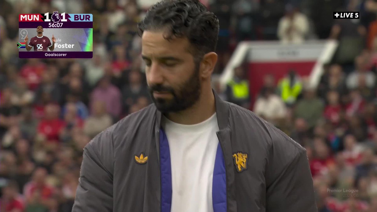 Les commentateurs comme ça, faut juste applaudir. 👏 Merci Najim Medini. 🐐