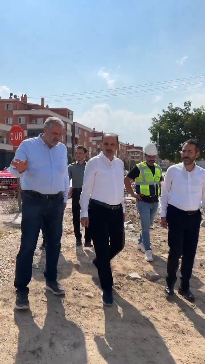 Stadyum-Şehir Hastanesi-Adliye Tramvay Hattımızın yapımı hızla sürüyor. Yıl sonunda Şehir Hastanesi-Adliye arasını tamamlayarak açıyoruz. Böylece Selçuk Üniversitesi’nden Şehir Hastanesi’ne kesintisiz tramvay ulaşımı mümkün olacak. Şehrimize hayırlı olsun.