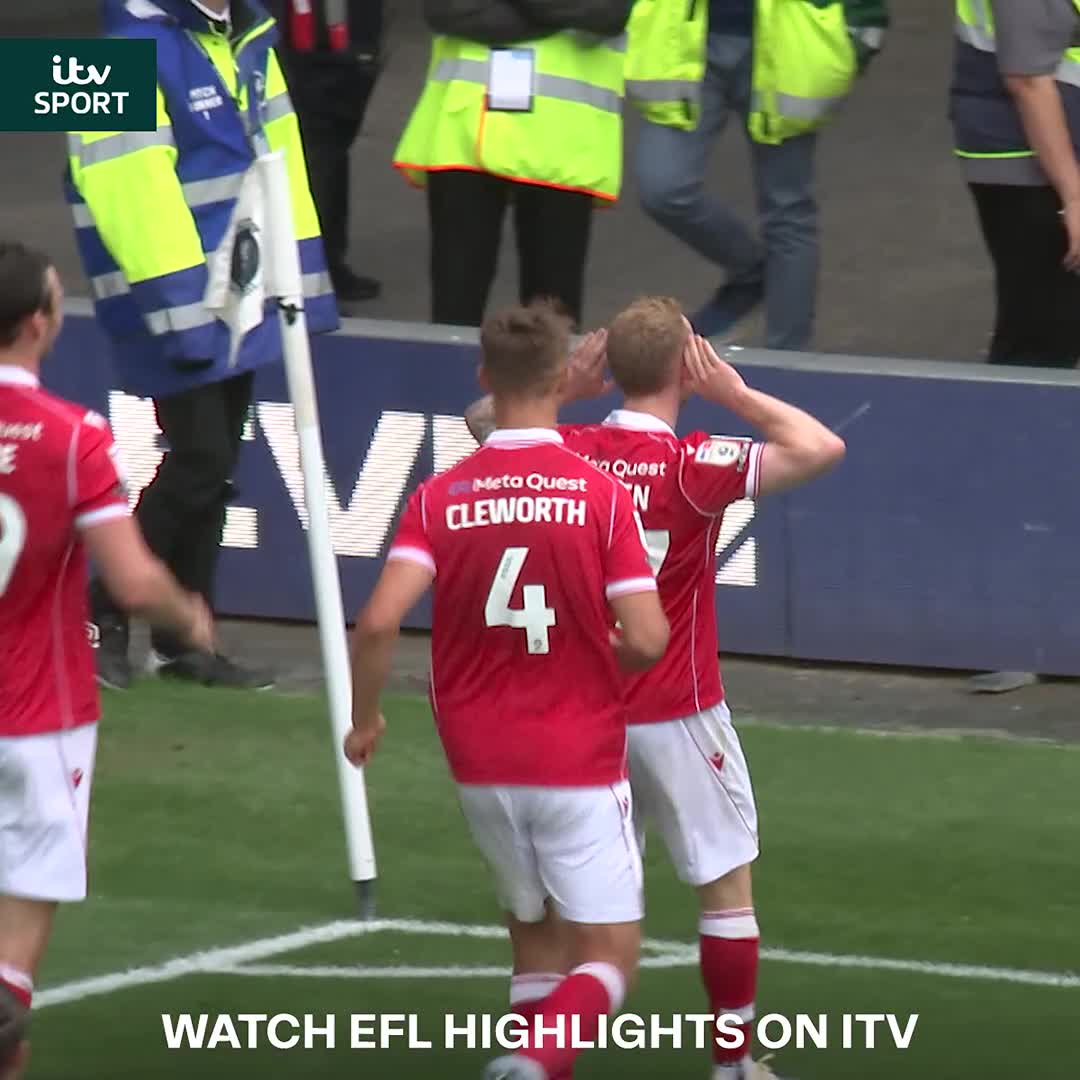 Lewis O'Brien seals the deal for Wrexham AFC 🤝 It's the The Red Dragons' first win in the second tier in more than 40 years!