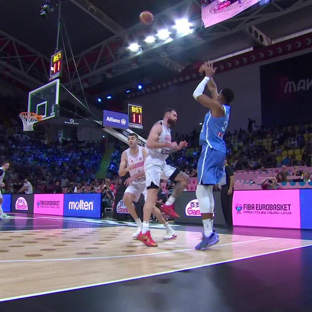 Giannis splashing threes. Just give Greece the trophy, why don't you? 🇬🇷 #EuroBasket | #MakeYourMark