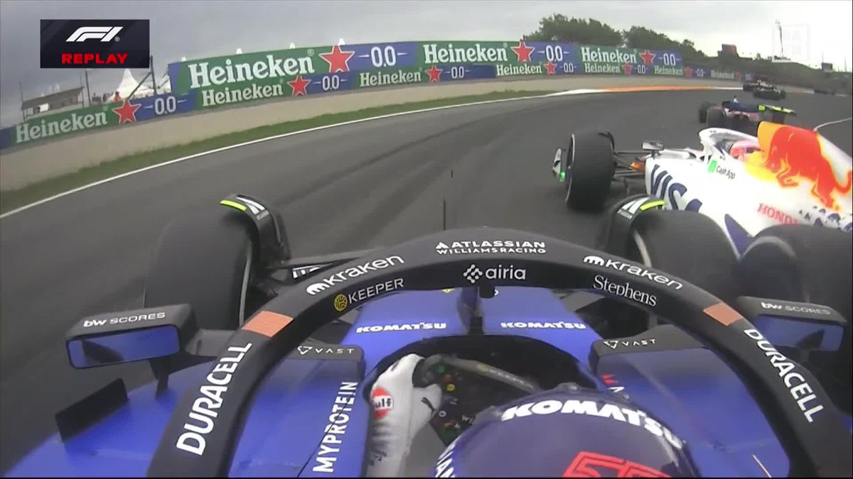 ¡CARLOS SAINZ Y LAWSON SE TOCAN Y AMBOS ACABAN CON PINCHAZO! 😱💥 #DutchDAZNF1 🇳🇱