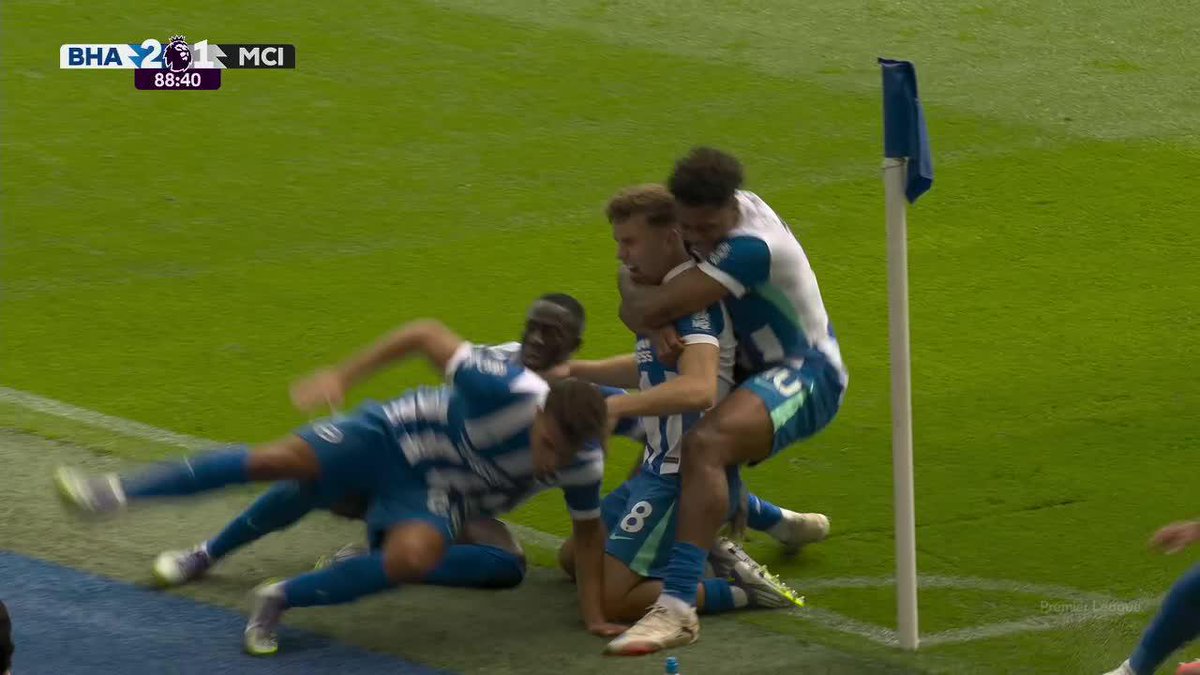 Ufff, la definición de Brajan Gruda para ganarle al Manchester City a los 89 minutos. Ese enganche, por favor. 😮‍💨