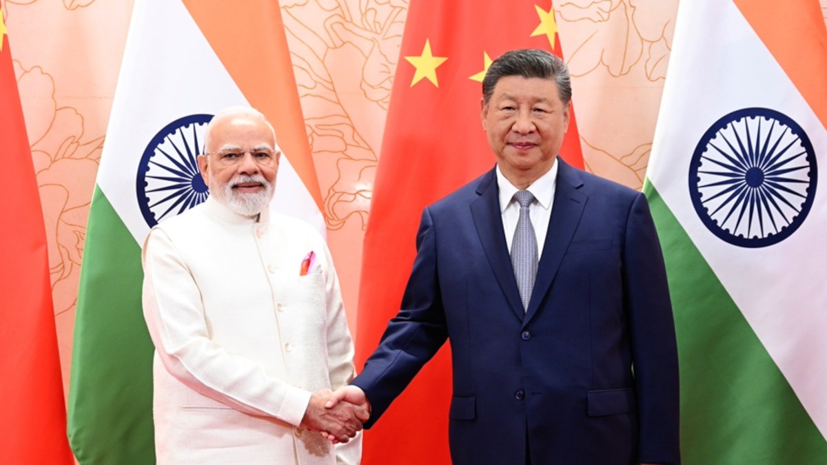 #XiJinping meets Modi: China and India are cooperation partners, not rivals #SCO2025