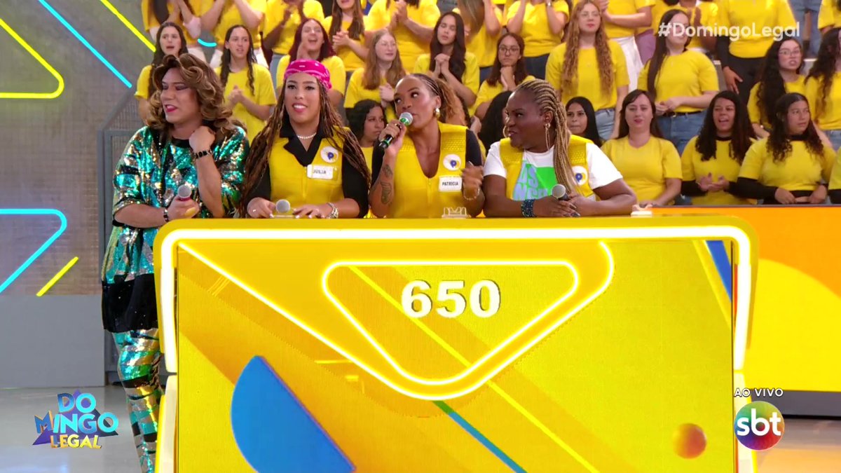 A treta rolando solta!! 💣💣 #DomingoLegal