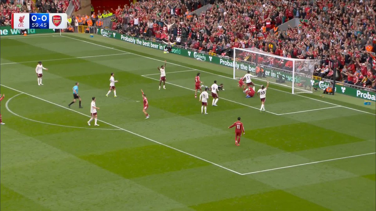 Liverpool have the ball in the net but it's ruled out for offside ❌
