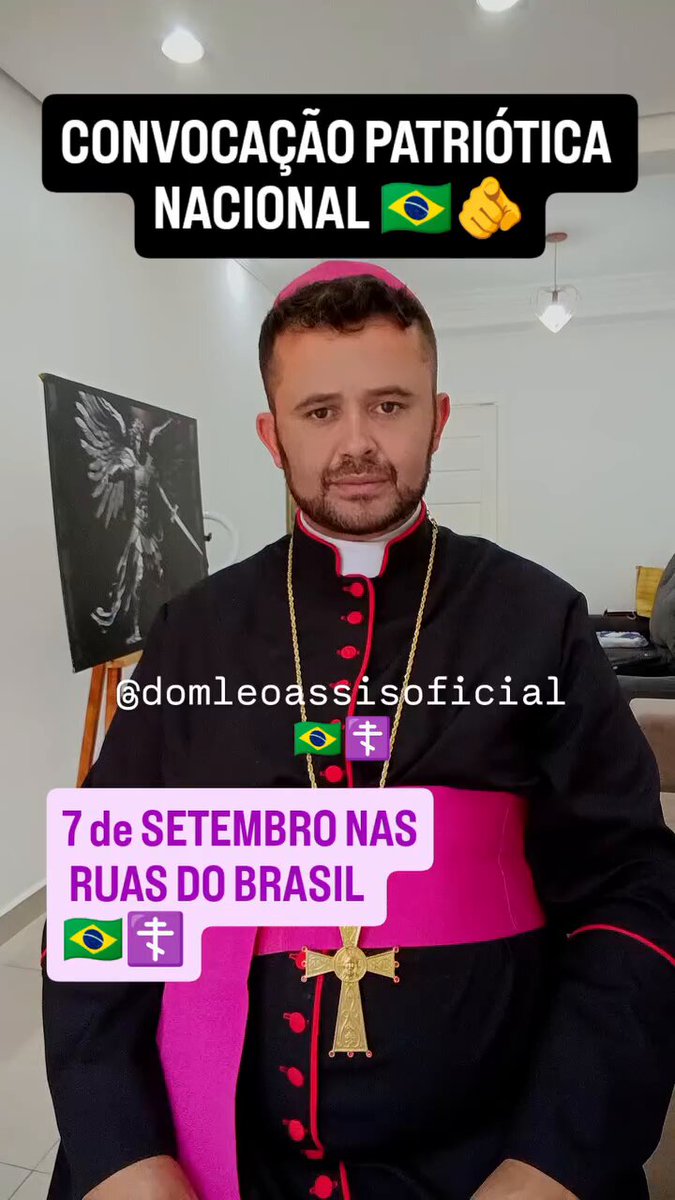 A igreja está se levantando.