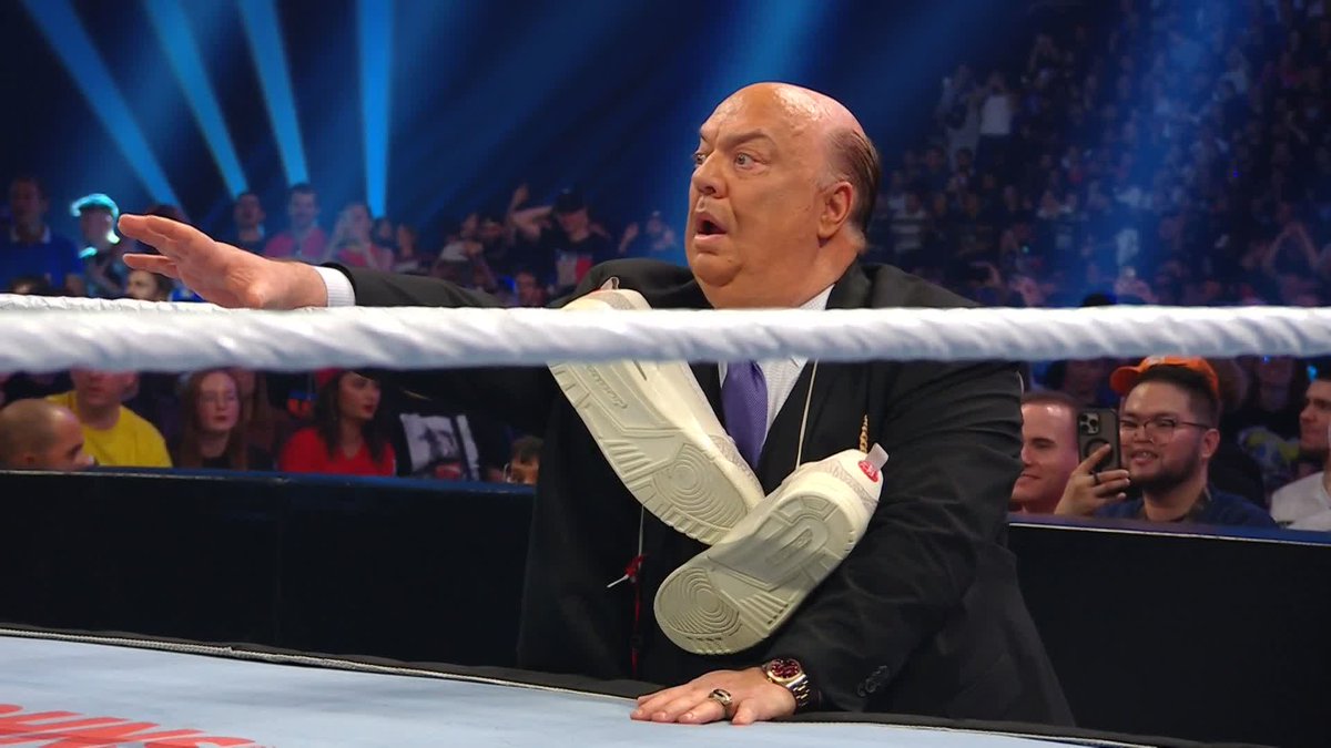 SUPERMAN PUNCH x2! 👊💥 What does Roman Reigns need to do to take down Bronson Reed?