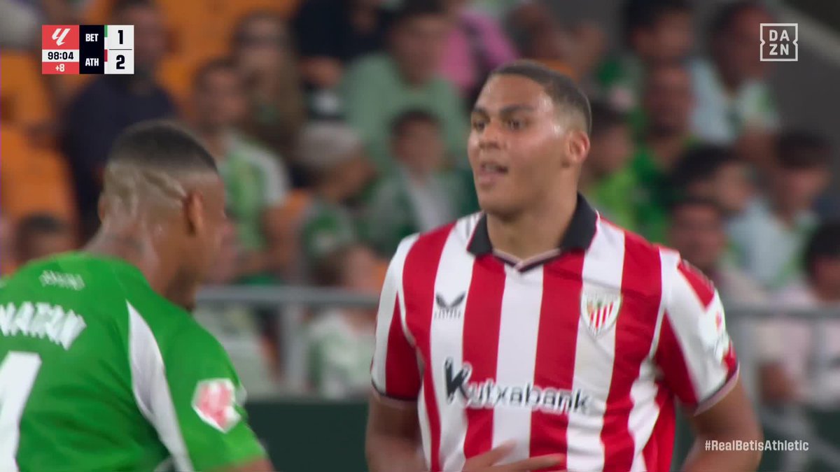 ¡VAYA ENGANCHÓN ENTRE MAROAN Y NATAN! 🤯 🔗 #LALIGAenDAZN ⚽