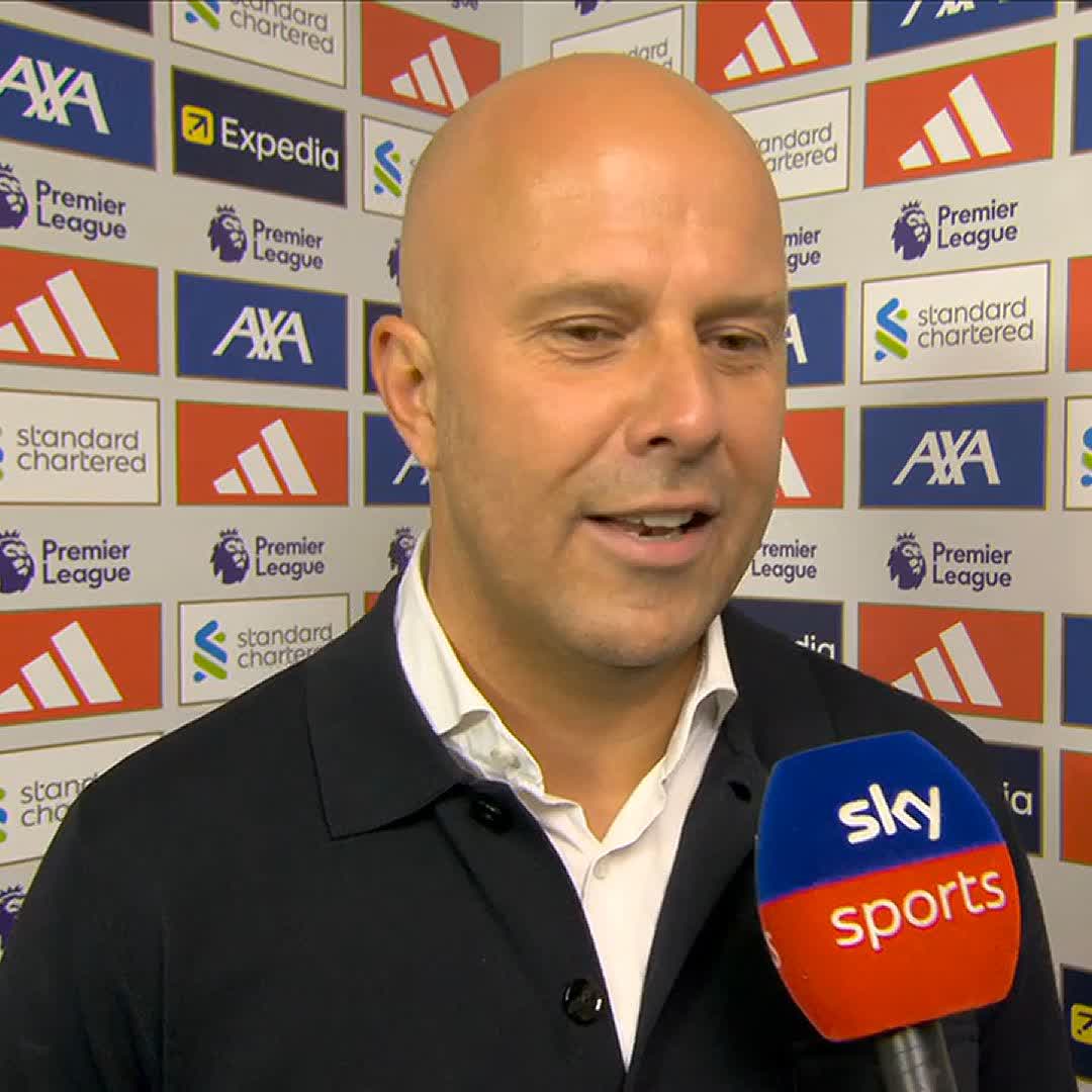 "Listening to @carra23, that's why we won the game!" 😅 Arne Slot explains why Liverpool were able to beat Arsenal!