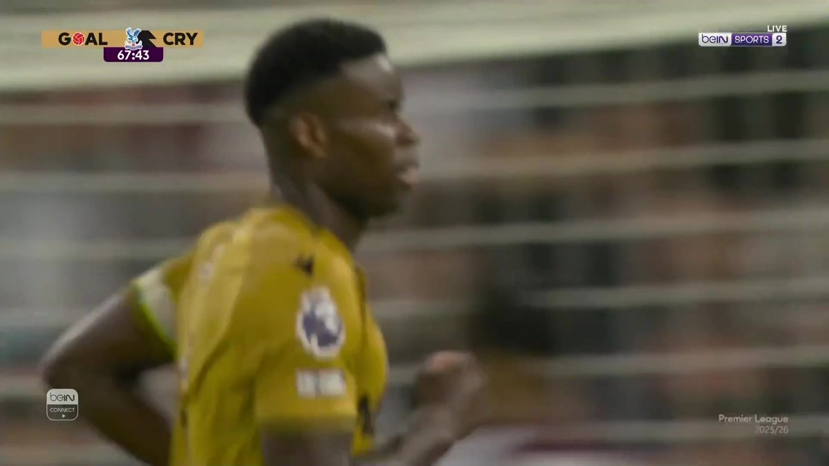 مدافع كريستال بالاس غويهي يسجل هدفاً رائعاً في شباك أستون فيلا 😮🥅 #الدوري_الإنجليزي
