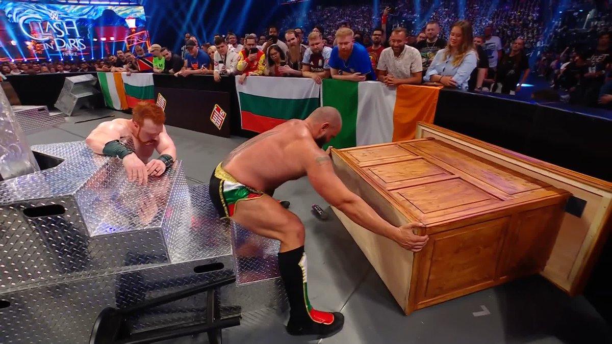 RUSEV JUST SLAMMED SHEAMUS THROUGH THE BAR!!!! 😤💥