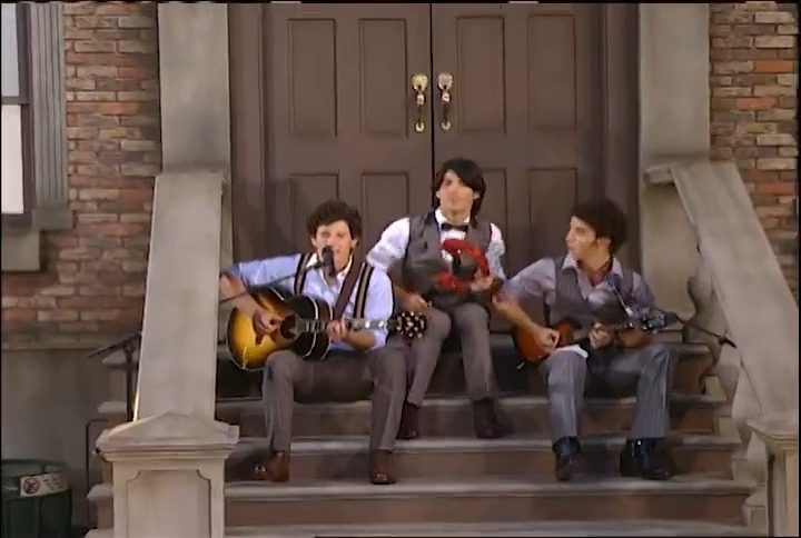 And in this essay, I will explain allllll the feels 2025 #VMA Best Group nominee @JonasBrothers gave me during their 2008 performance of "Love Bug" 📝❤️