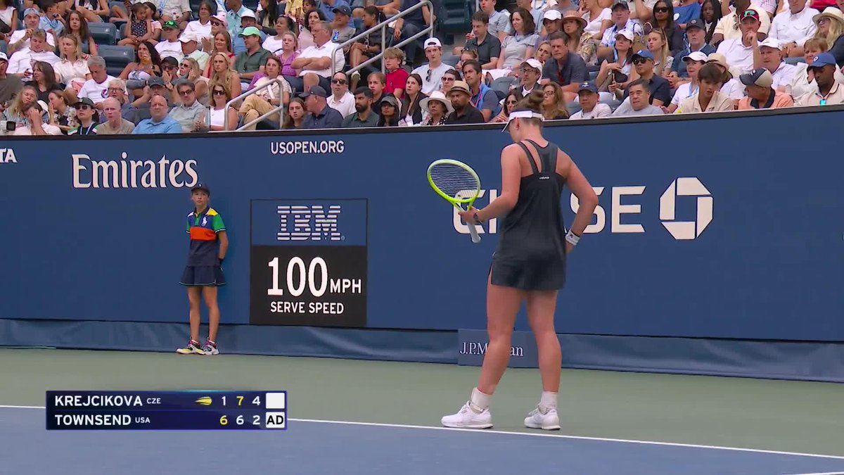 Taylor Townsend gets a break at a critical time and they're back on serve in Armstrong!