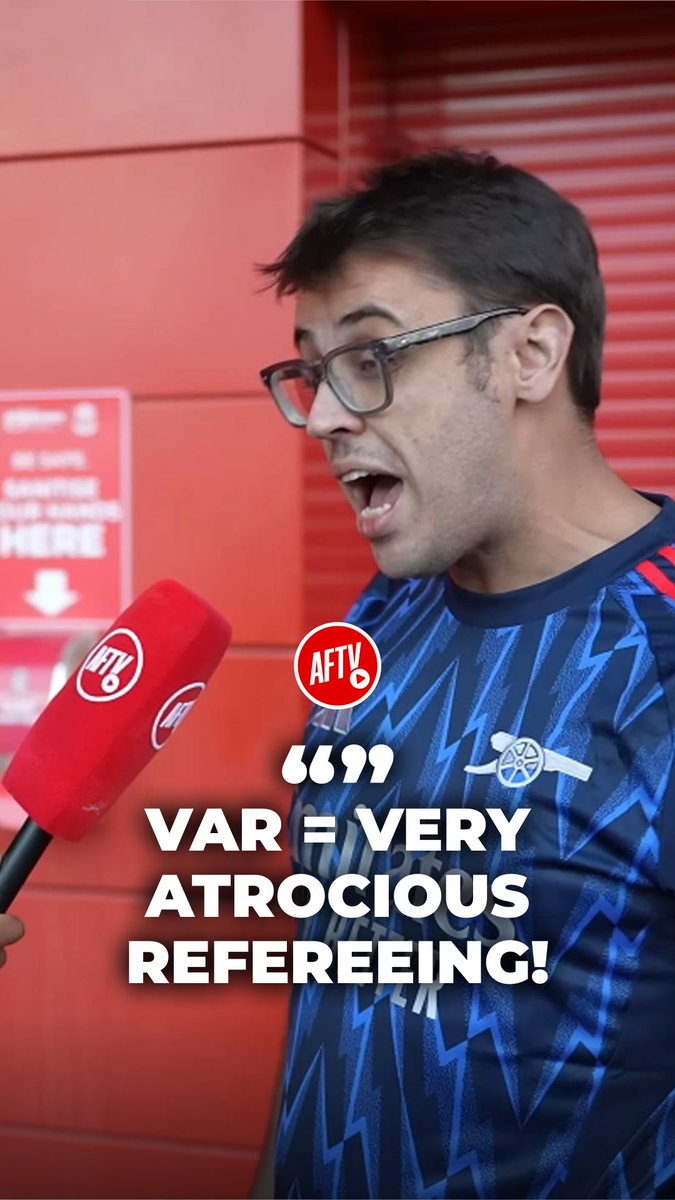 Do Arsenal fans have a valid reason to complain about the refereeing today? 🤔 #FanCams