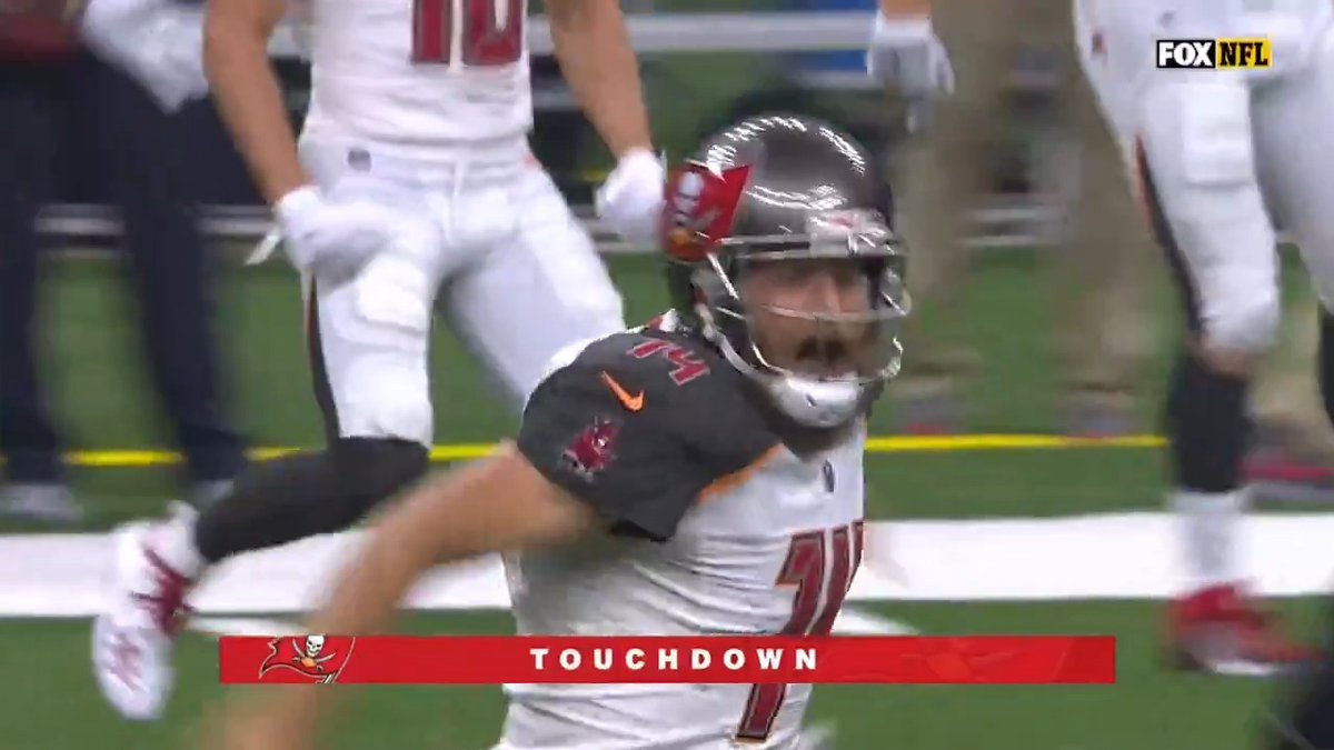 Ryan Fitzpatrick's start to the 2018 season? ELECTRIC. ⚡️ #TBvsATL– Sunday 9/7 at 1pm ET on FOX
