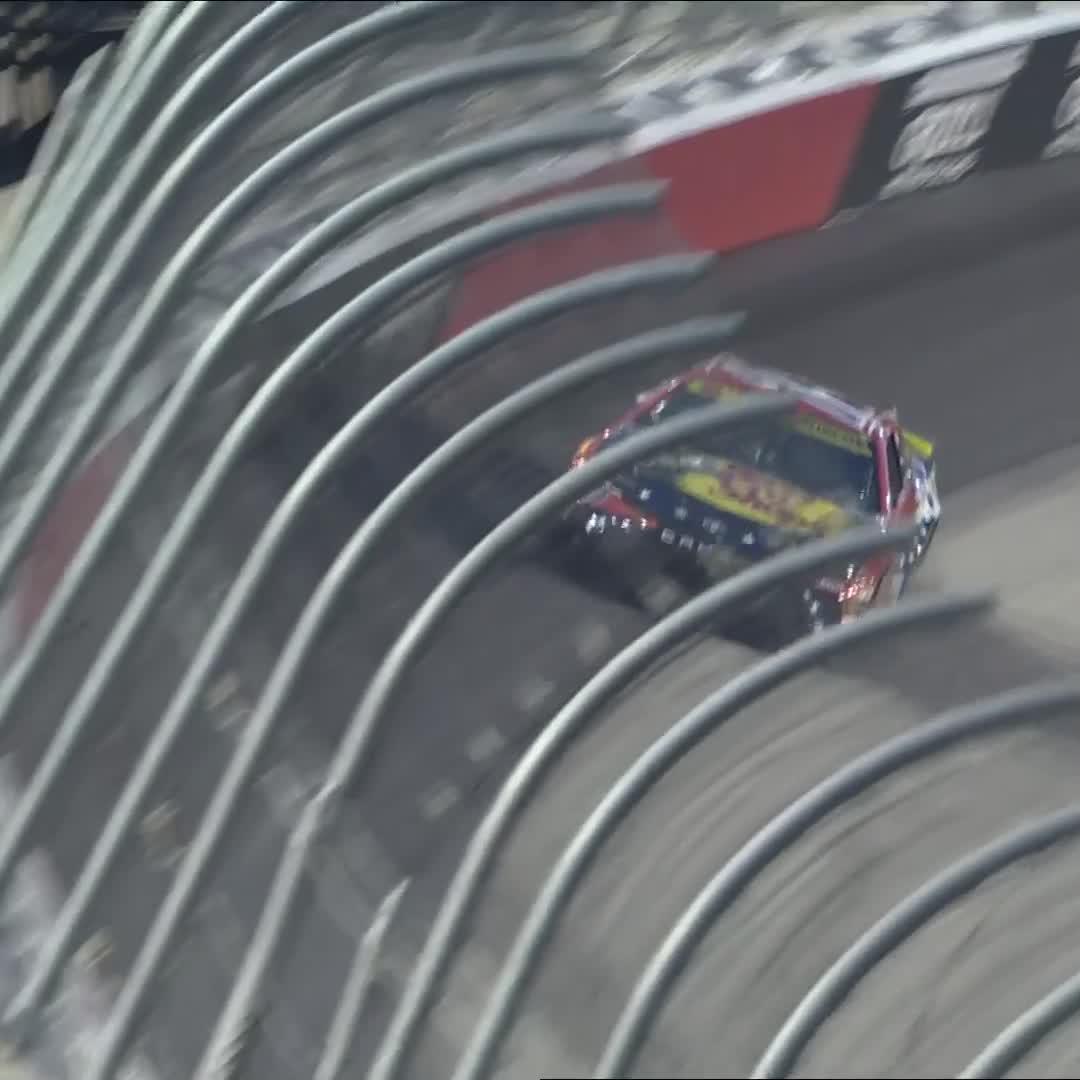 A concern for our race leader. Chase Briscoe's night may get even tougher. #NASCARPlayoffs