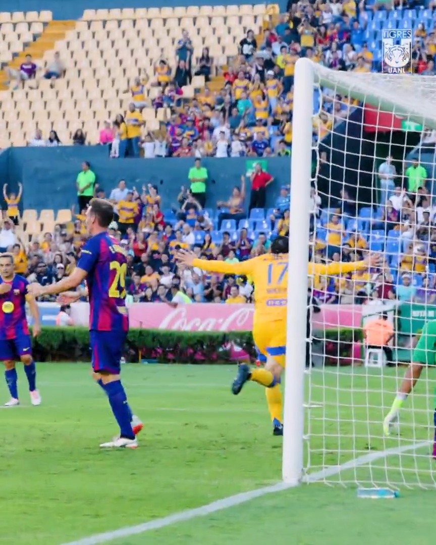 Hay cosas que nunca cambian, desborde de Damián, centro y Mancilla con el primero. 🔥