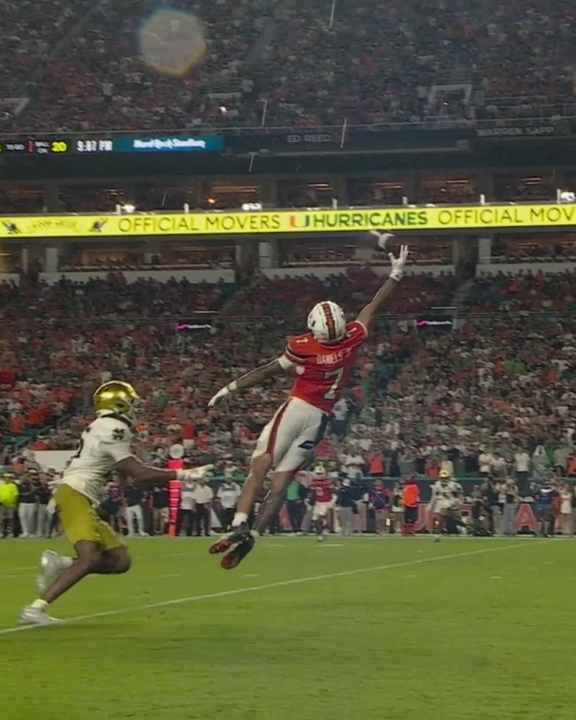 All the replay angles of C.J. Daniels' one-handed catch 😳 Still in disbelief 😱