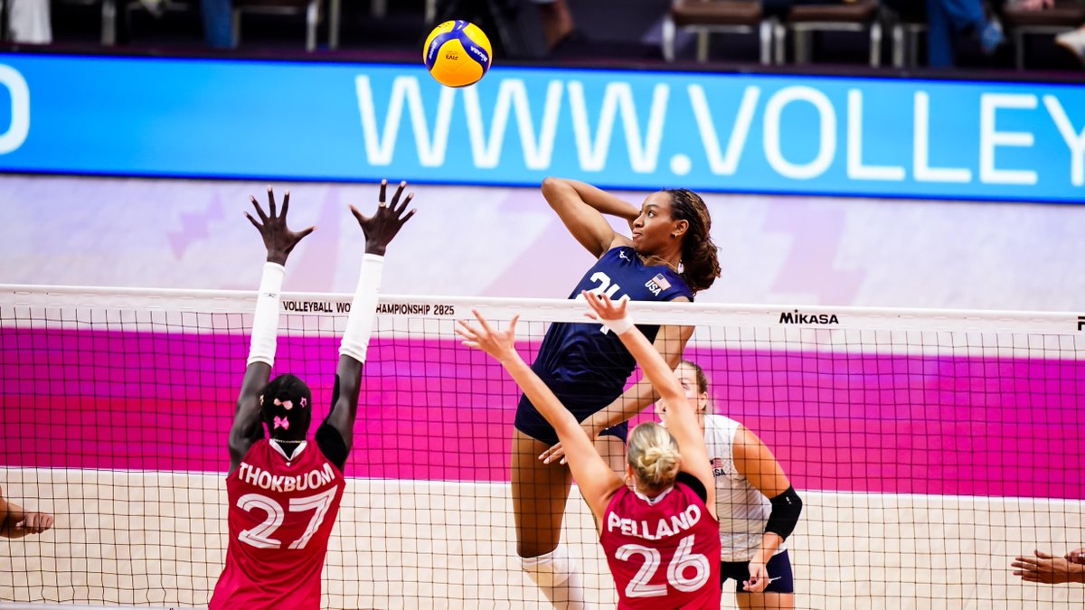 #Thailand2025 🇺🇸💥 USA is soaring into the Quarterfinals! Balanced and full of fire — Avery Skinner (13), Franklin (13) and Madisen Skinner (12) led the charge 🆚 Canada 🇨🇦 📺 Full match on VBTV: #WWCH25 #Volleyball #ElectrifyingThailand