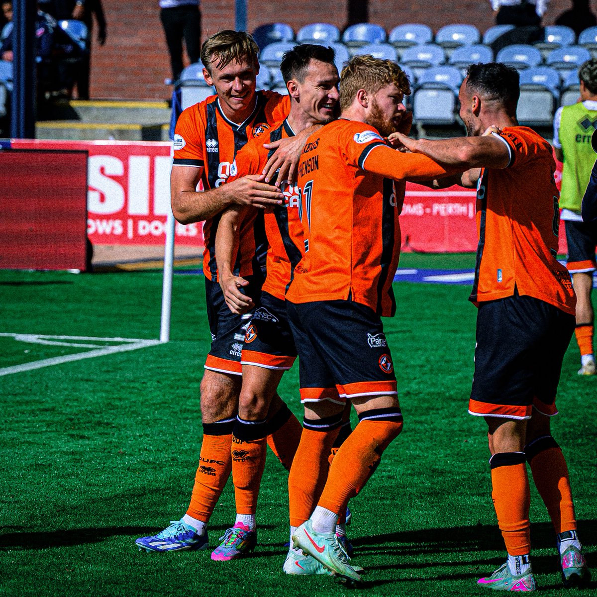 💥⚽️ The William Hill Premiership's most in-form hitman Ivan Dolček reacts quickest in the area to thunder home his fourth goal of the 2025/26 campaign and send #DUFC into derby dreamland 🍊🇭🇷