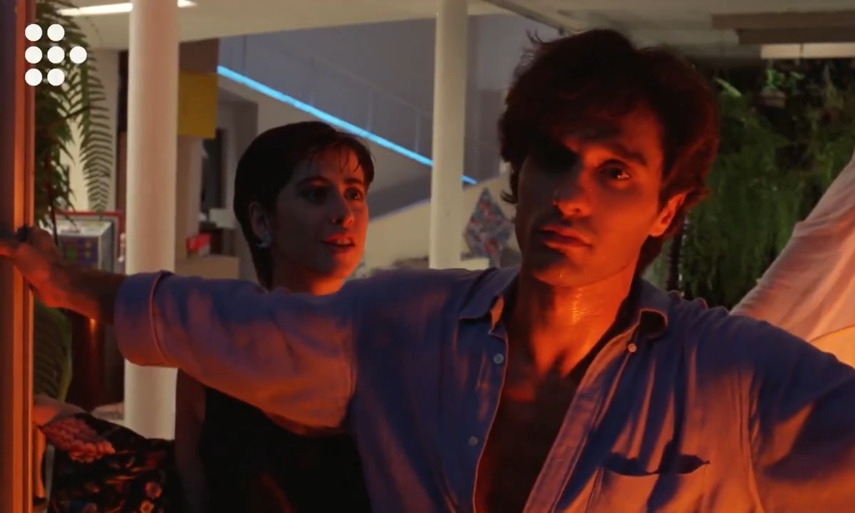 Fernanda Torres foi a primeira brasileira a ganhar o prêmio de Melhor Atriz em Cannes por seu papel no intenso drama de Arnaldo Jabor sobre o reencontro de dois ex-amantes. EU SEI QUE VOU TE AMAR está disponível para streaming #naMUBI