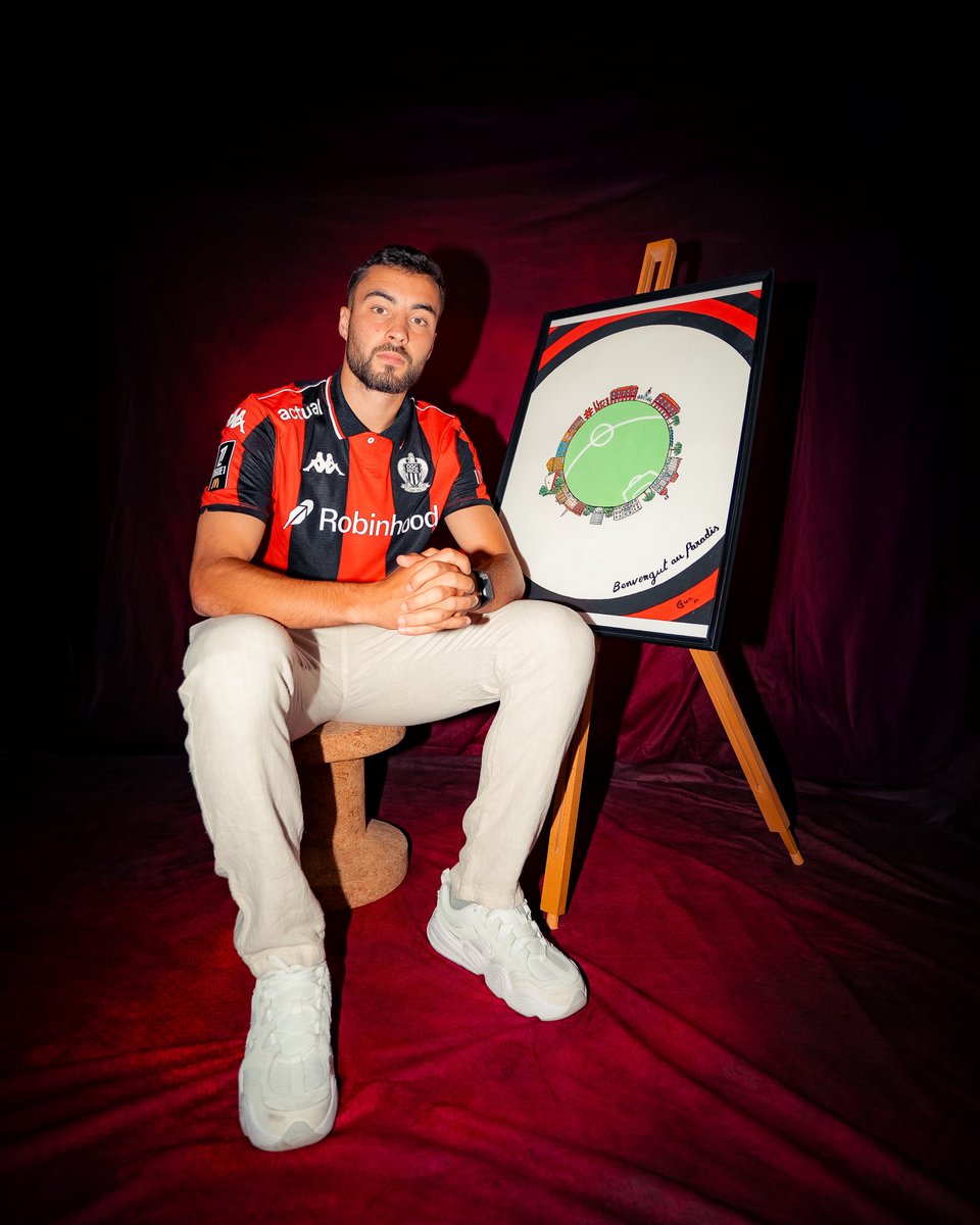 Bienvenue dans le centre de notre monde, Charles. 🎨