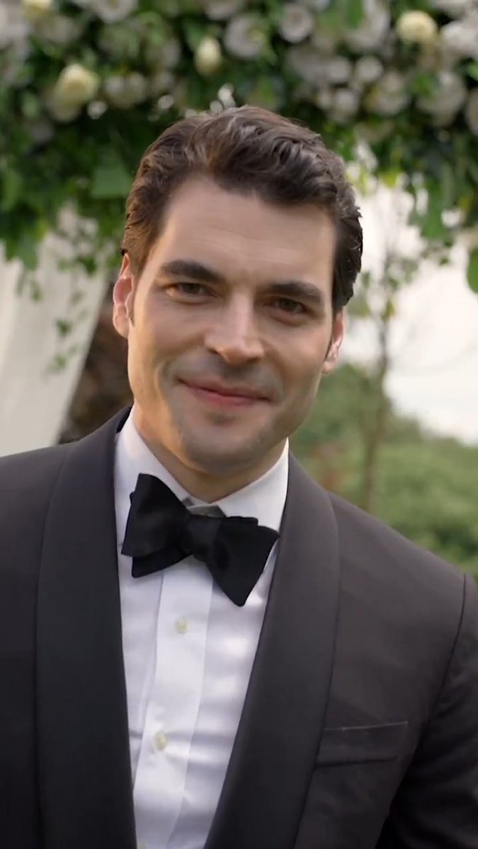 Akın Akınözü'nden bir yeni mesajınız var. 📩 AkinAkinozu #Veliaht 11 Eylül Perşembe saat 20.00’de Show TV’de! Show TV