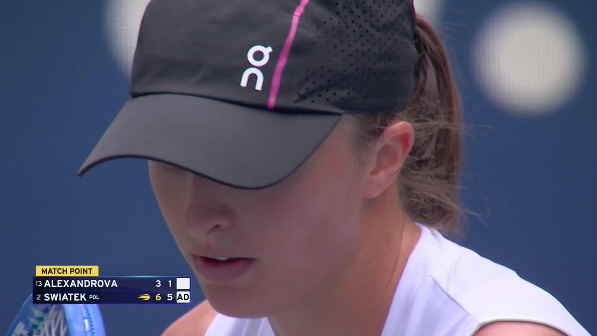 Another clinical outing from Swiatek as she get past Alexandrova in straight sets!