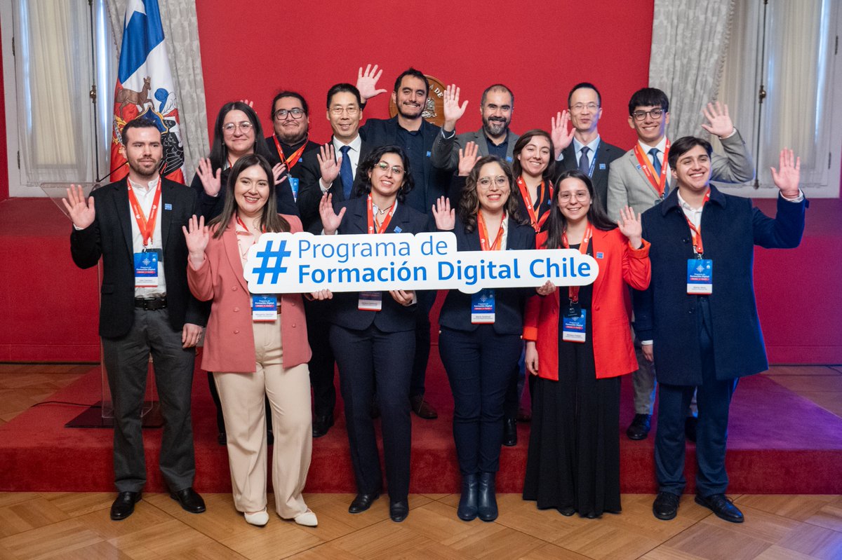 Con las Becas de Formación Digital Ministerio de Educación - Huawei, 10 estudiantes de Chile viajaron a China para tener una experiencia de intercambio cultural y aprendizaje en habilidades digitales. Descubre lo que vivieron durante 2 semanas en Beijing, Shenzhen y Shanghai. 👇 ¡Felicidades!