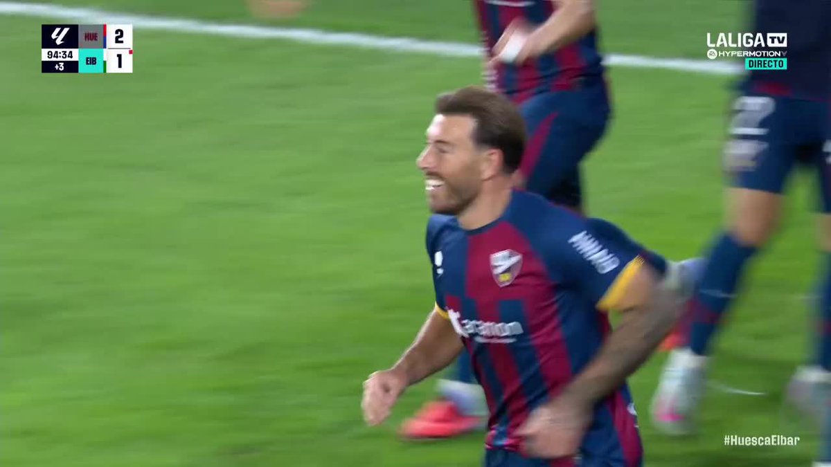 ES UN GOL MADE IN LALIGA HYPERMOTION 🔥 Es el gol de una SD Huesca que nunca rebla y que GANA EN EL ÚLTIMO MINUTO 🔵🔴 #LALIGAHYPERMOTION