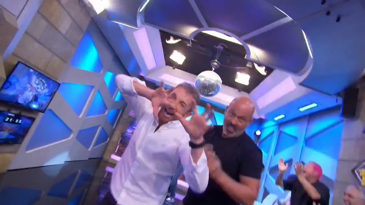 ¡Empezamos con nuevo baile! 🪩 #BertínEH