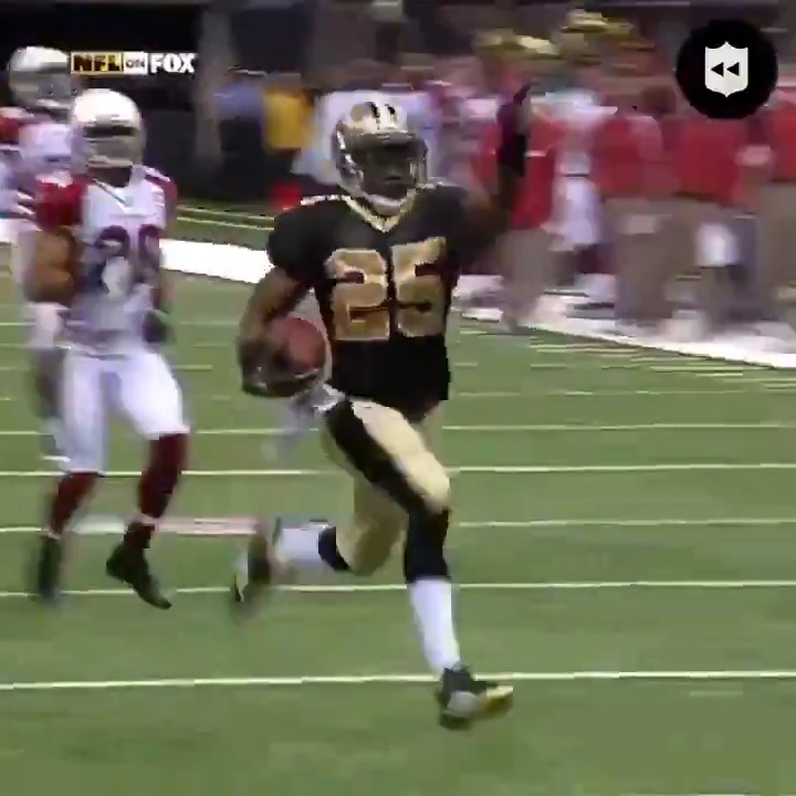 Kicking off Cardinals week by watching Reggie Bush's 46-yard TD run over and over and over again 📺 #AZvsNO Sunday at Noon on CBS