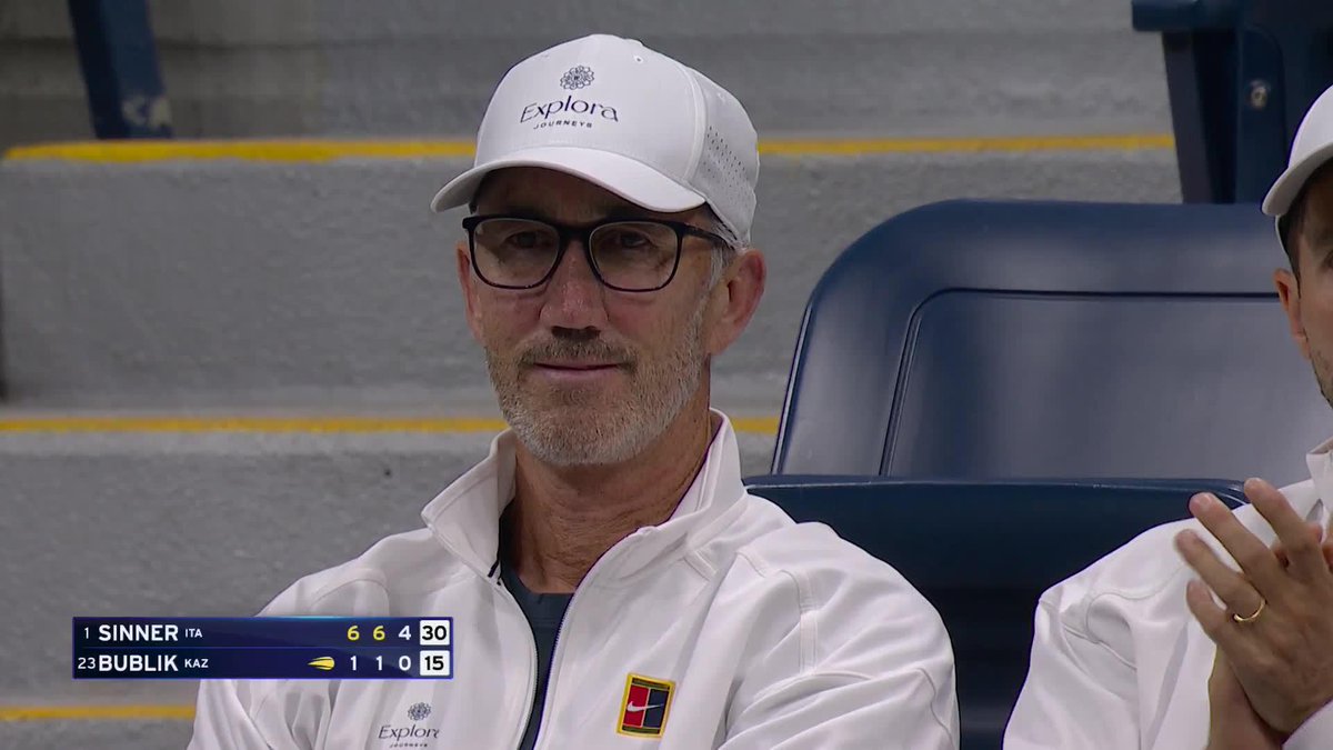 It's just too much from Sinner at this point. Even Darren Cahill is smiling.