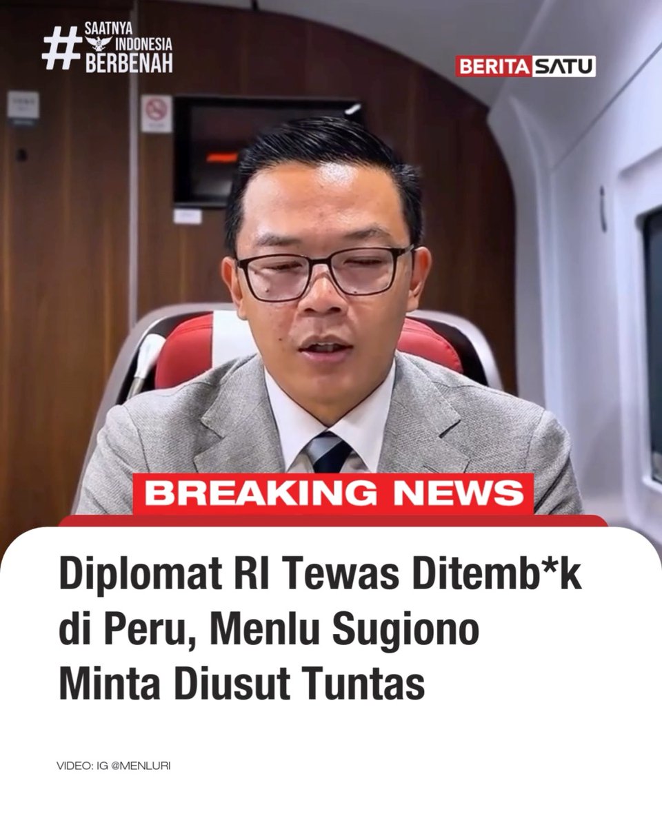 Menteri Luar Negeri Sugiono mengabarkan kabar duka atas tewasnya Zetro Leonardo Purba, diplomat Kedutaan Besar Republik Indonesia (KBRI) di Lima, Peru Senin (1/9/2025) malam waktu setempat. Zetro disebut tewas lantaran ditembak orang tak dikenal. Penata Kanselerai Muda KBRI Lima itu ditembak tiga kali ketika bersepeda bersama istrinya, beberapa meter dari tempat tinggalnya. Zetro sempat dilarikan ke Klinik Javier Prado, namun nyawanya tidak tertolong. Sang istri selamat dan kini berada di bawah perlindungan kepolisian. Update berita selengkapnya di BeritaSatu TV, dan YouTube BeritaSatu! #BeritaSatu #SaatnyaIndonesiaBerbenah #DiplomatRIDitembak #DiplomatRI #KBRIPeru #Penembakan