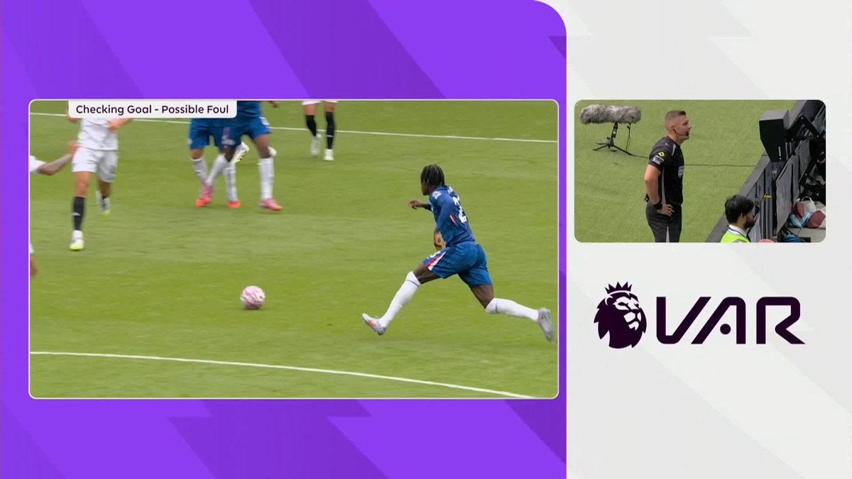 🗣️ "I can't understand what he thinks he saw..." Dermot Gallagher on whether it was the right decision to replace Michael Salisbury as VAR for Liverpool's clash with Arsenal.