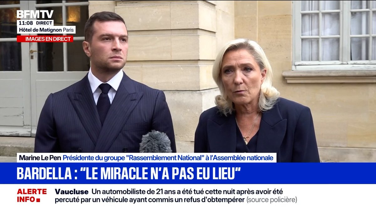 Si le Premier ministre avait vraiment voulu consulter les partis politiques, il l'aurait fait en juillet, et n'aurait pas attendu de le faire aujourd'hui, sous forme d'une négociation à un vote de confiance. François Bayrou aurait pu agir autrement, il a fait le choix d'appuyer sur le siège éjectable.